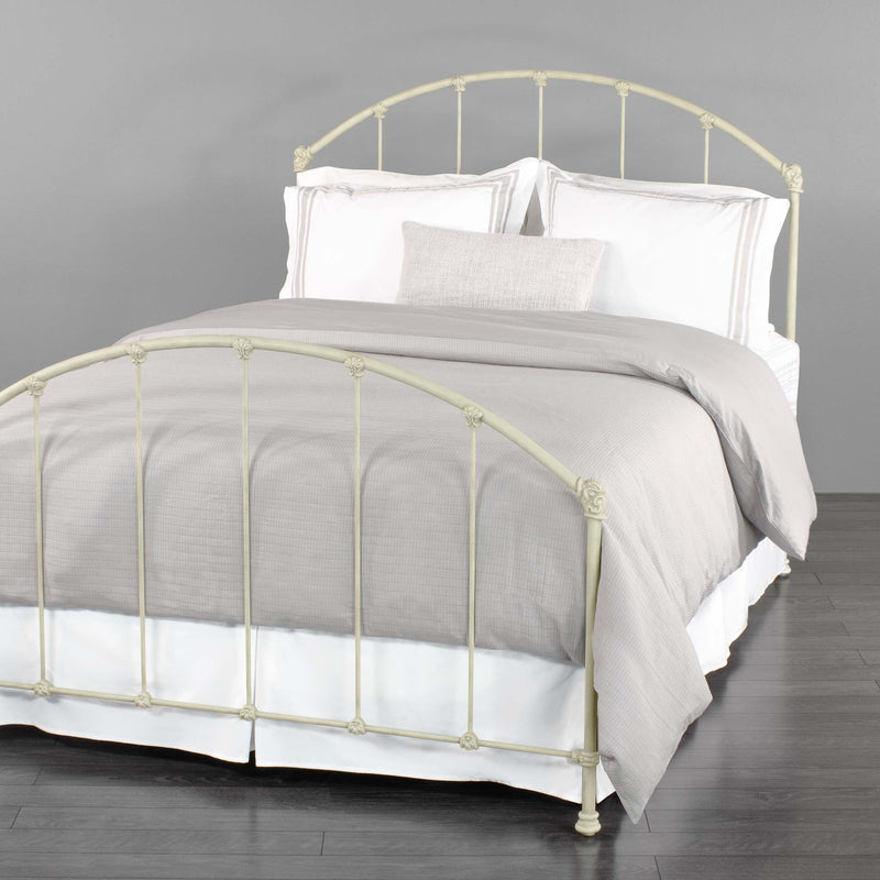 Queen Donegal Bed in Rustic Ivory