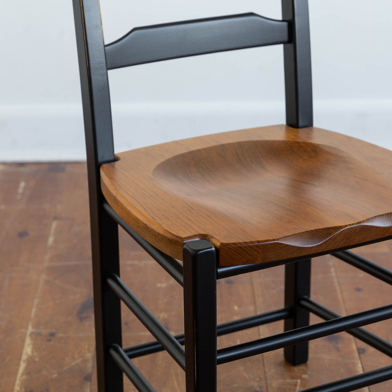 Wilno Table & Highland Chairs in Black/Barrel