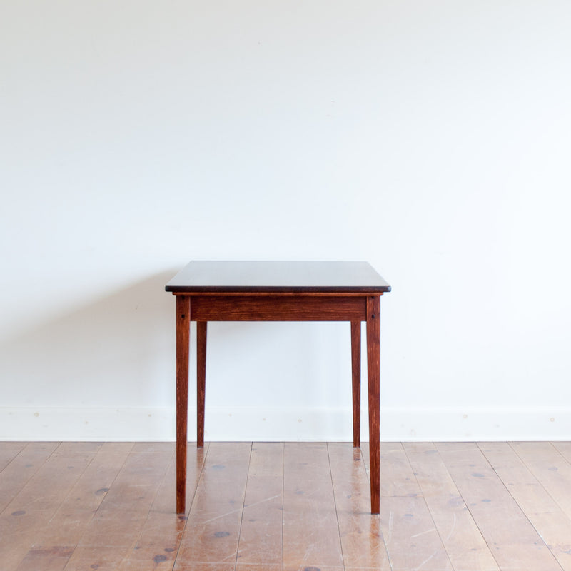 Helen table in antique cherry, profile view