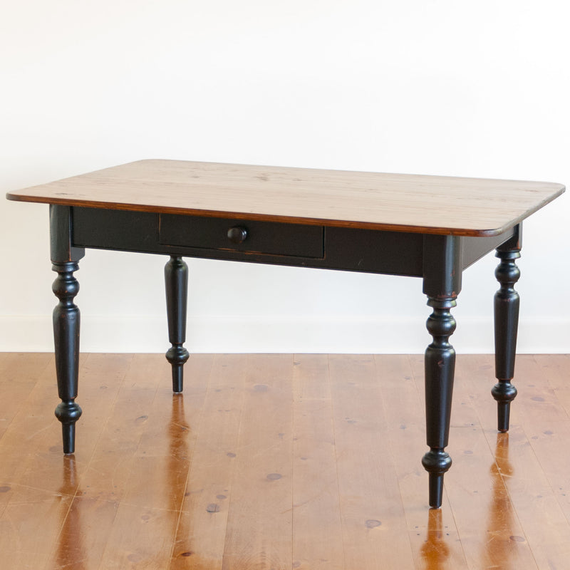 Hillsdale Table in Black/Williams