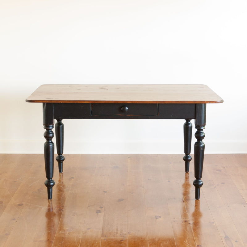Hillsdale Table in Black/Williams