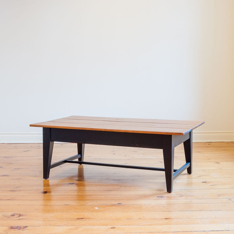 Lowell Coffee Table in Vintage Black/Red/Williams