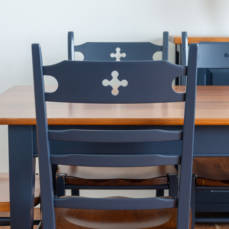Wilno Table & Wolf Chairs in Hale Navy/Williams