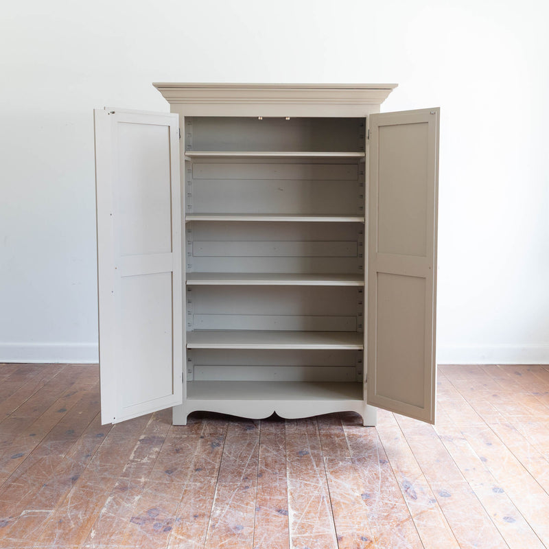 Armoire in Sand