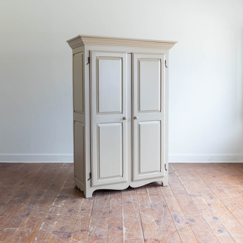 Armoire in Sand