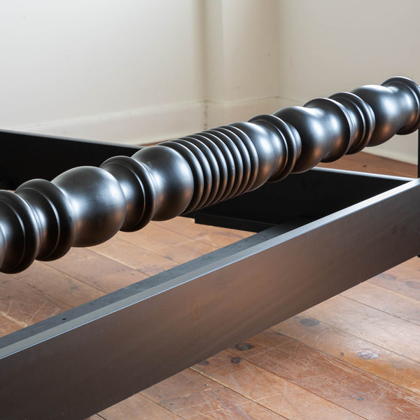 King Conroy  Bed in Black