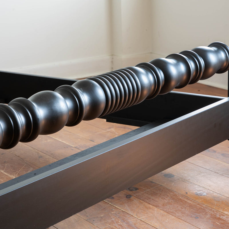 King Conroy  Bed in Black