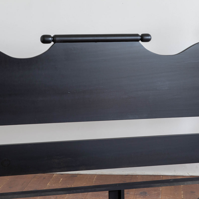 King Conroy  Bed in Black