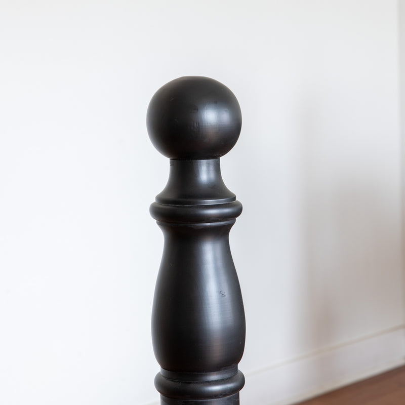 King Conroy  Bed in Black