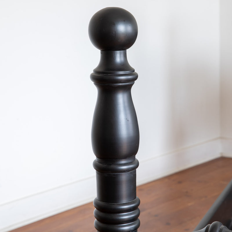 King Conroy  Bed in Black