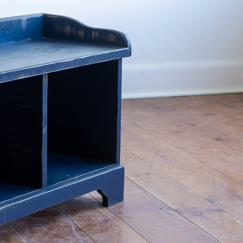 Cubby Bench in Vintage Navy/Black