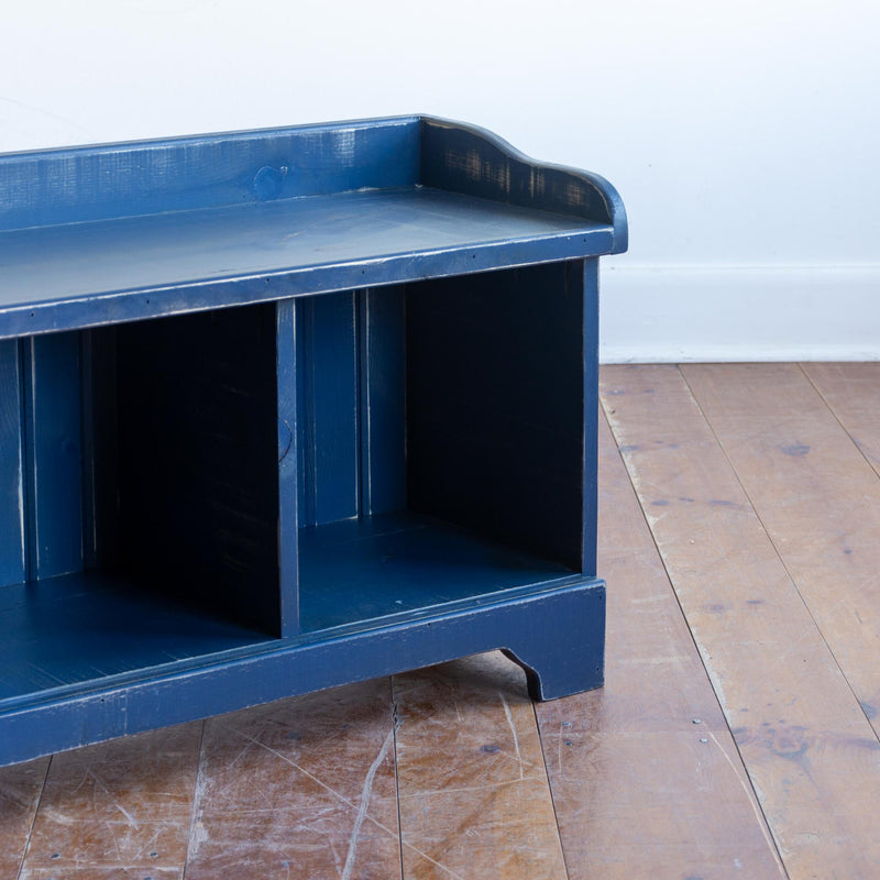 Cubby Bench in Vintage Navy/Black