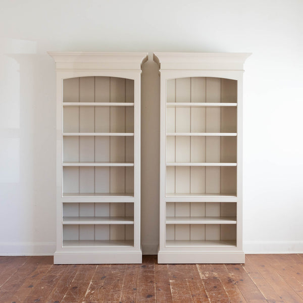 Hawthorne Bookcase in Edgecomb grey