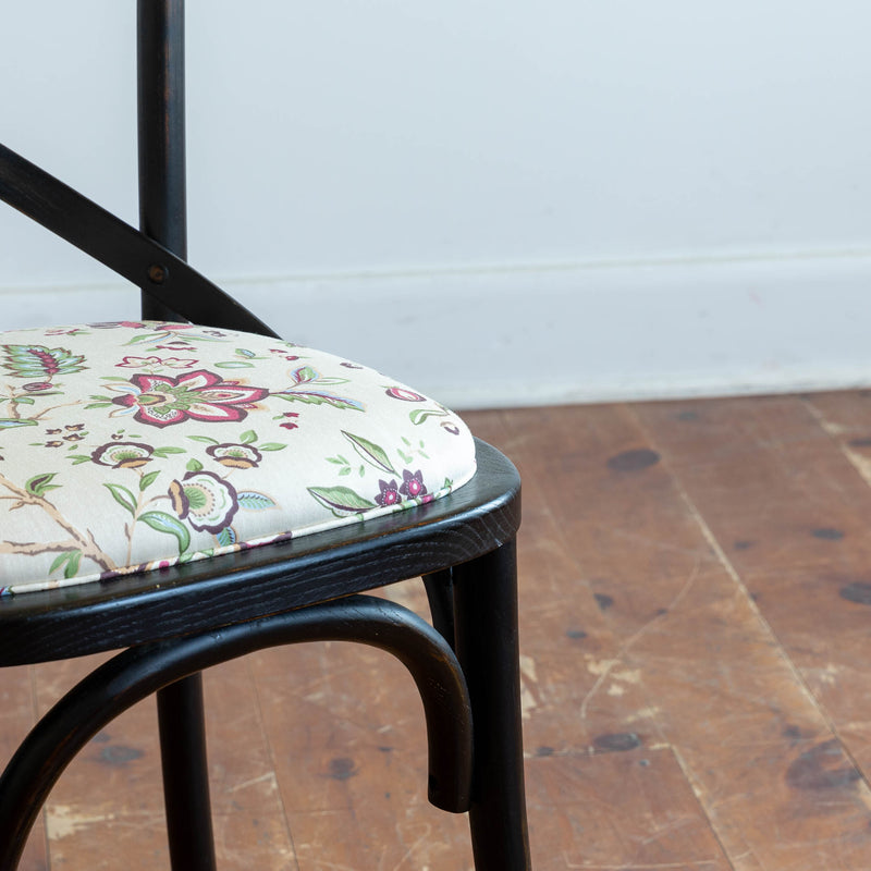 Hull Chair in Black/Floral