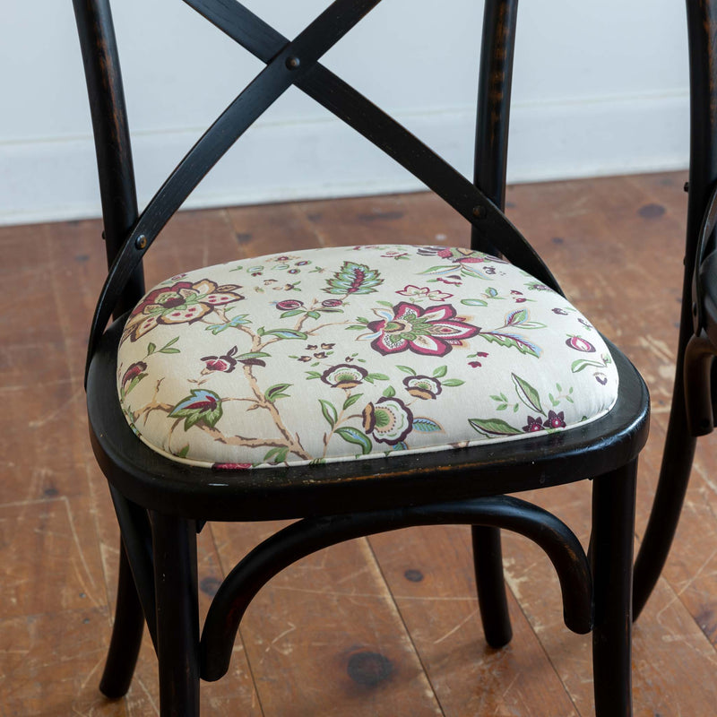 Hull Chair in Black/Floral