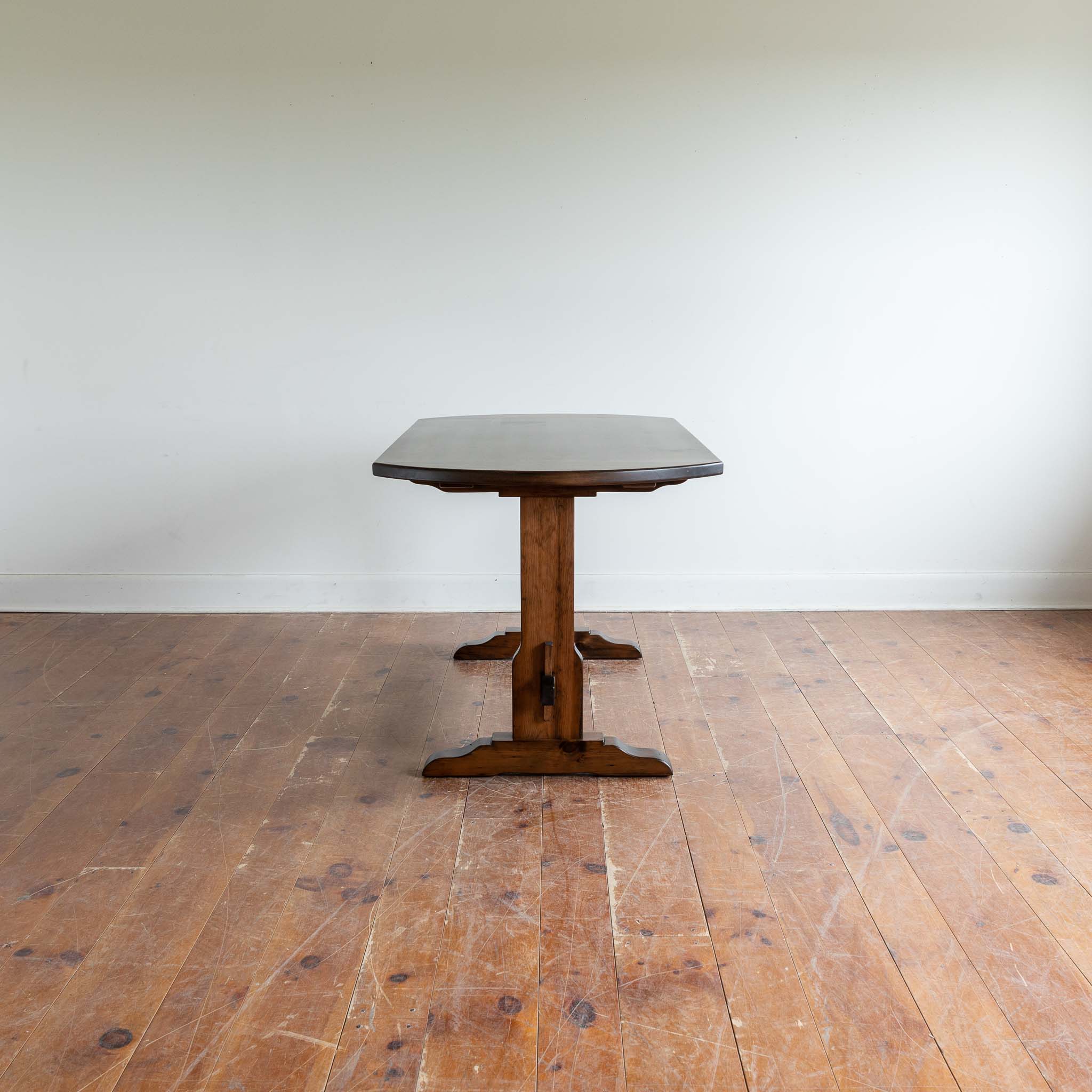 Loretta Table in Toffy – The Emporium