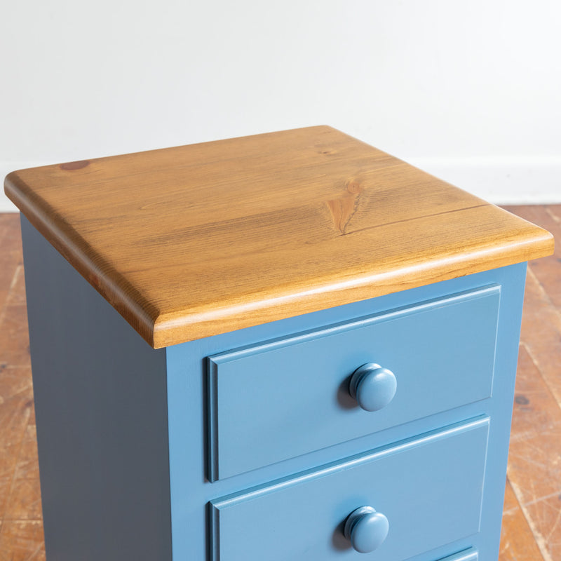 Cassidy Nightstand in Old Blue Jeans/Finhaven