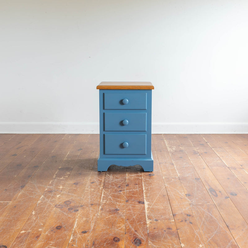 Cassidy Nightstand in Old Blue Jeans/Finhaven