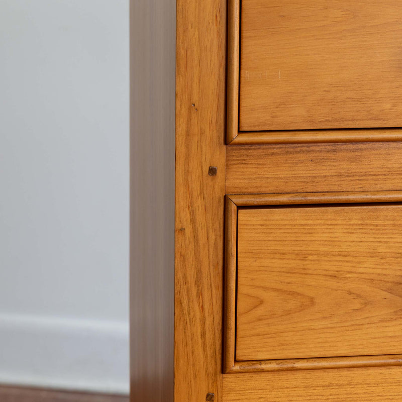 Dresser in Williams