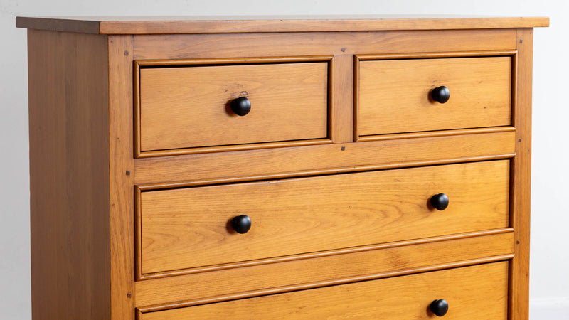 Dresser in Williams