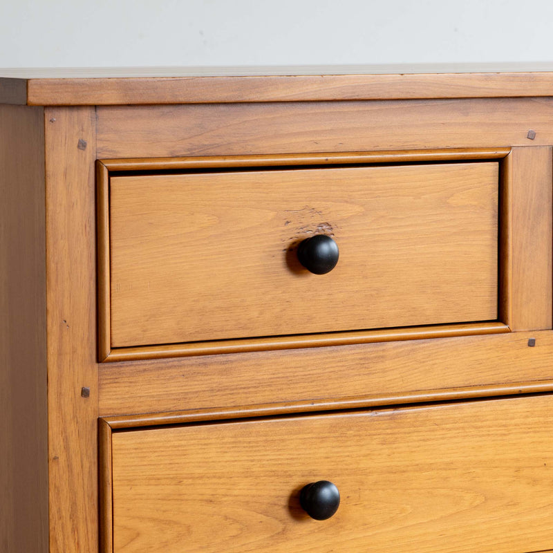 Dresser in Williams