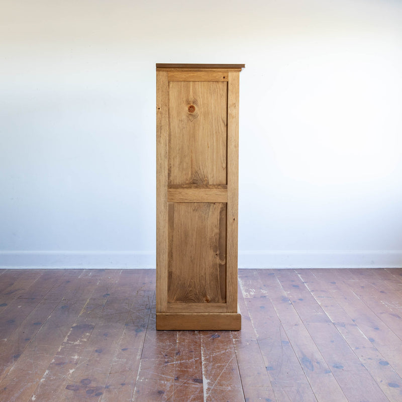 Havelock Armoire in Finhaven