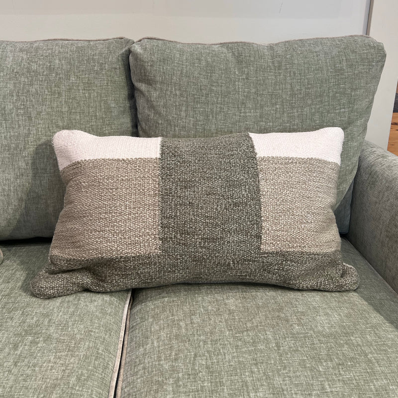 Toss cushion in October Mist