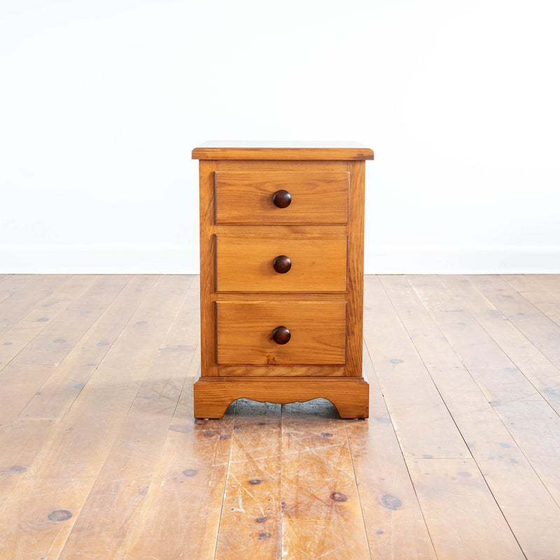 Cassidy Nightstand in Williams