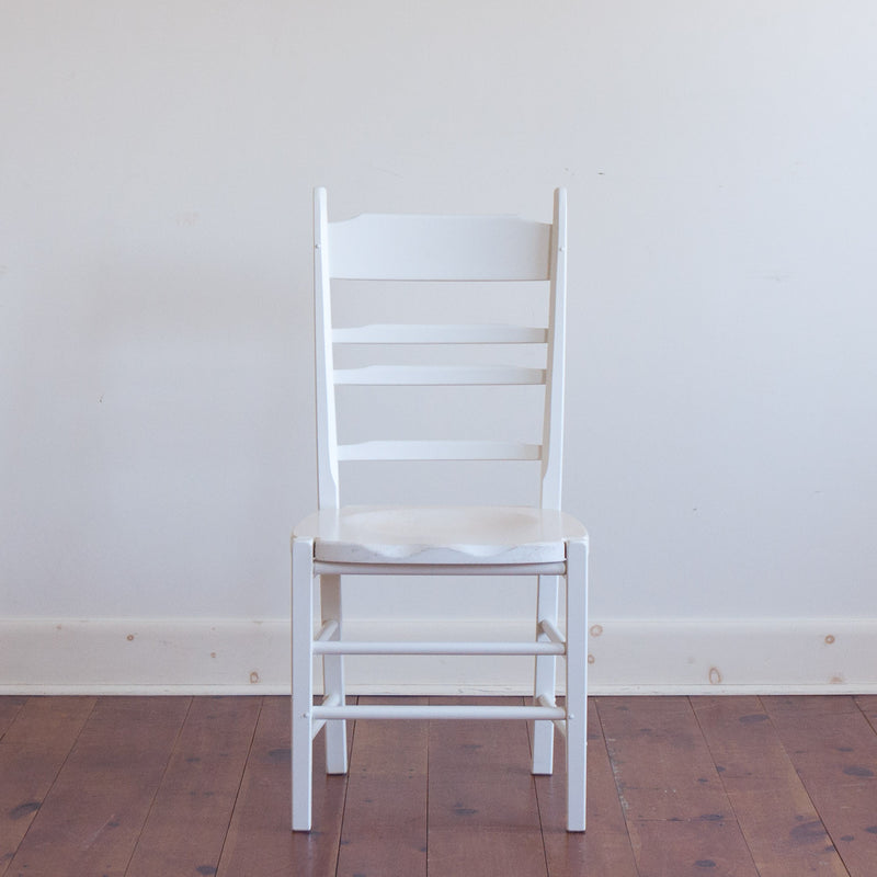 Shelton Chair in White/Whitewash