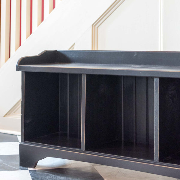 Cubby Bench in Black