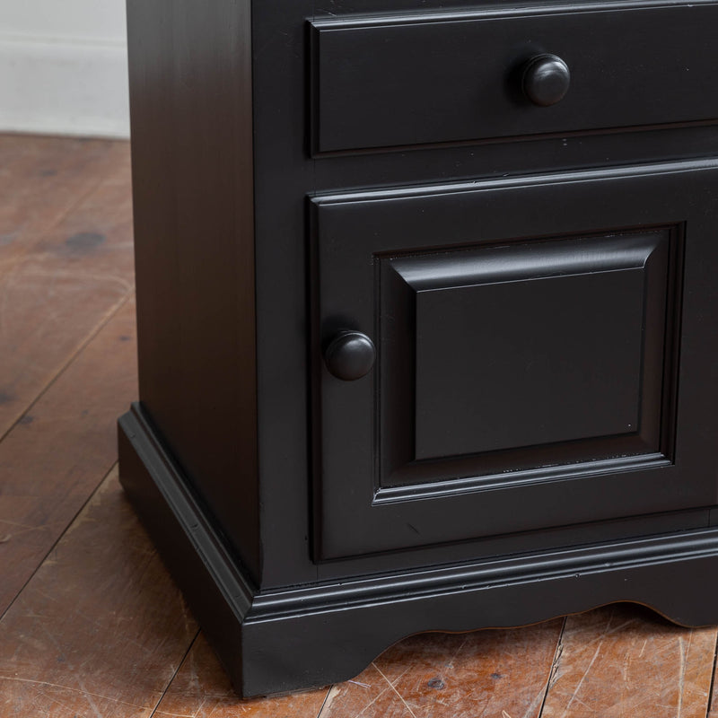 Waterloo Nightstand in Black