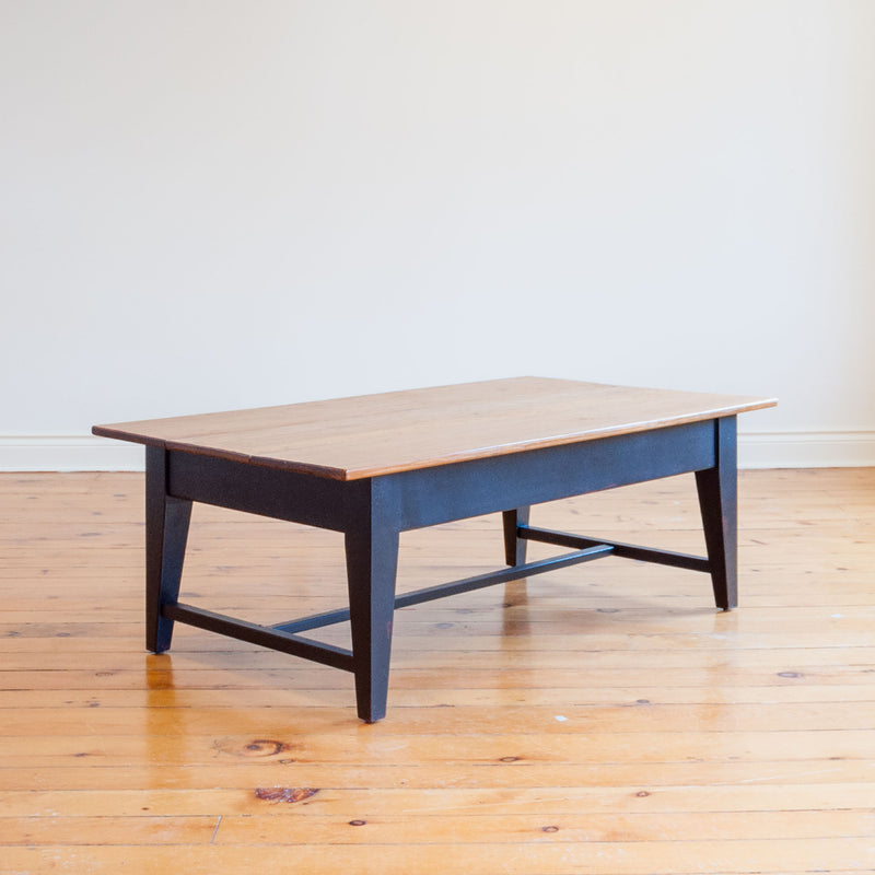 Lowell Coffee Table in Vintage Black/Red/Williams