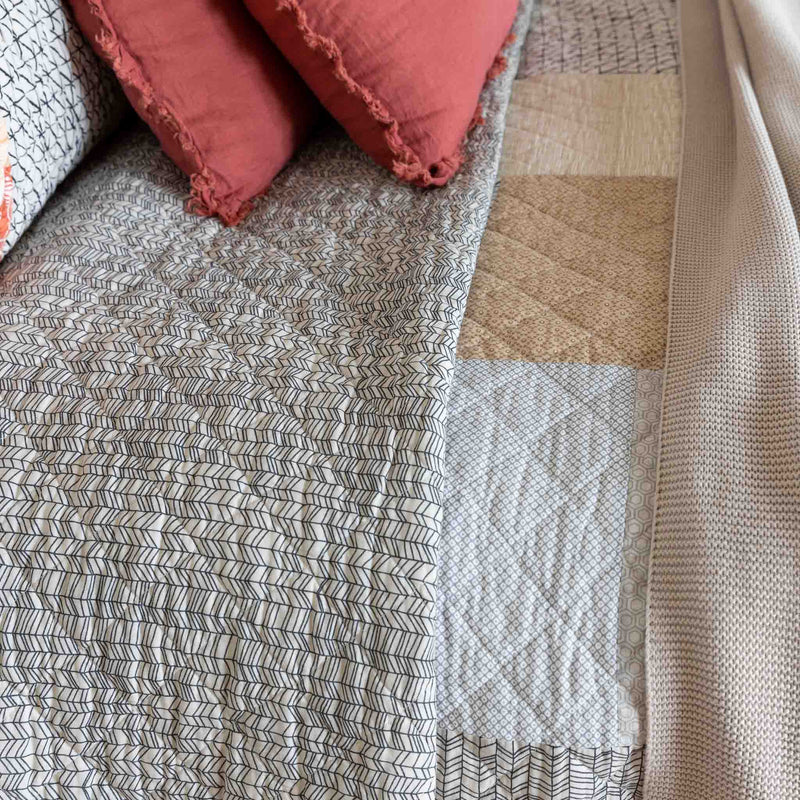 Lucas Quilt Set in Cottage Red