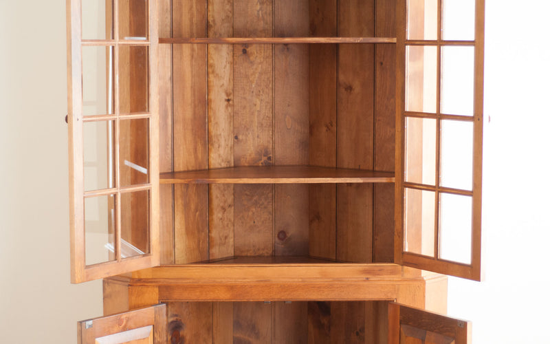 Owen's Glazed Corner Cabinet in Williams Light