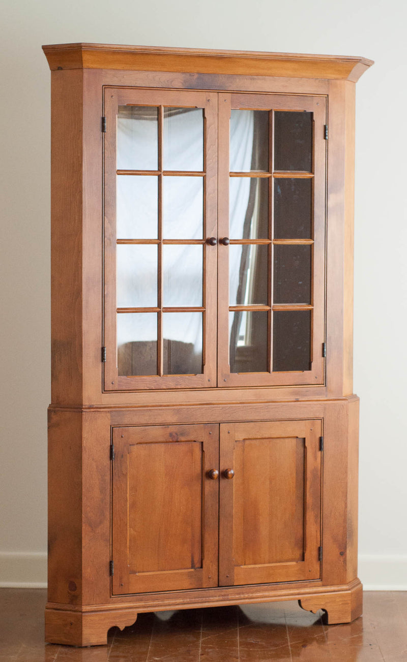 Owen's Glazed Corner Cabinet in Williams Light