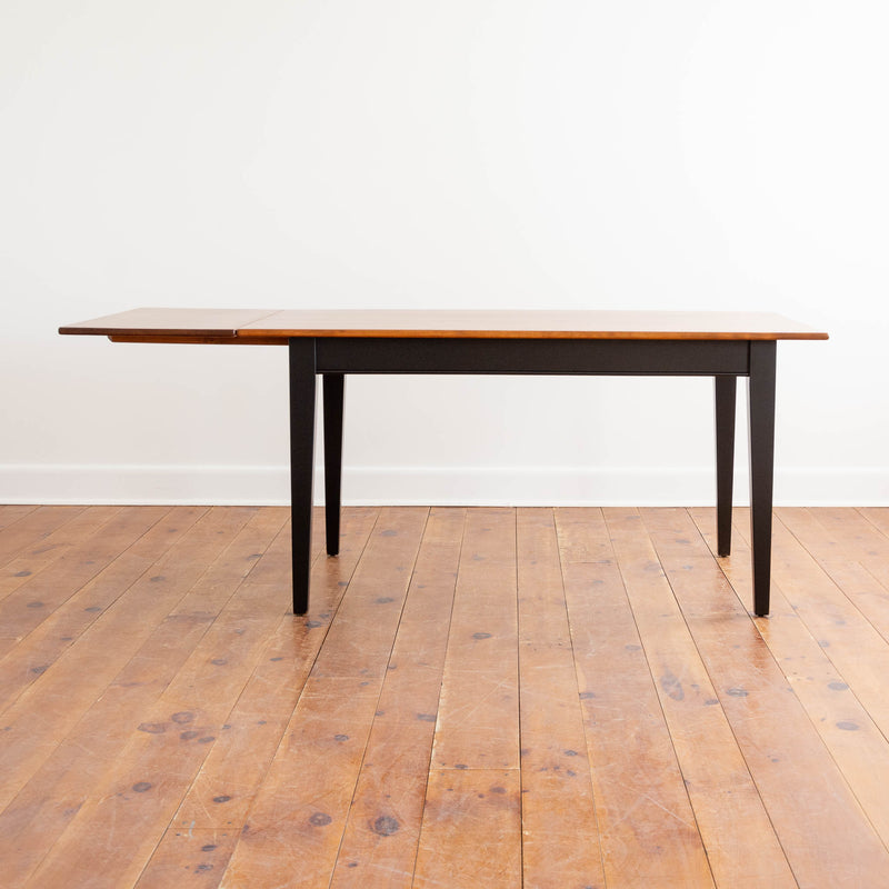 Wilno Table & Highland Chairs in Black/Williams