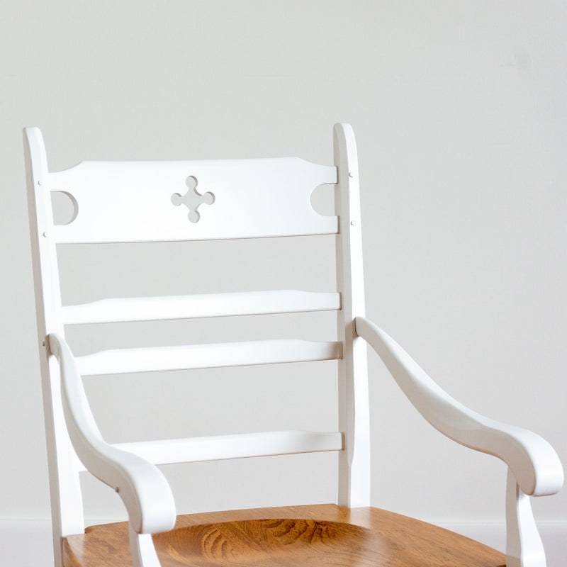 Wolf Arm Chair in Studio White/Finhaven