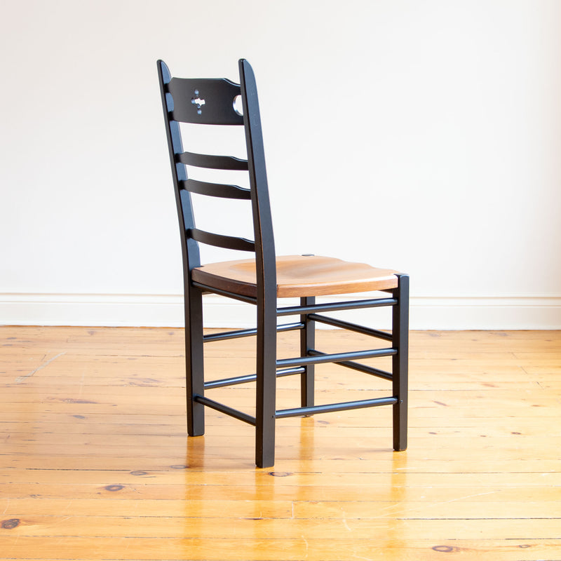 Wolf Chair in Black/Williams