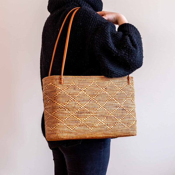 Farrah Tote in Rattan