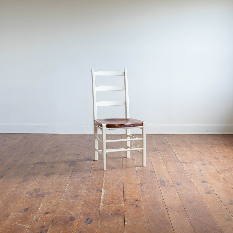 Highland Chair in Pure White/Williams