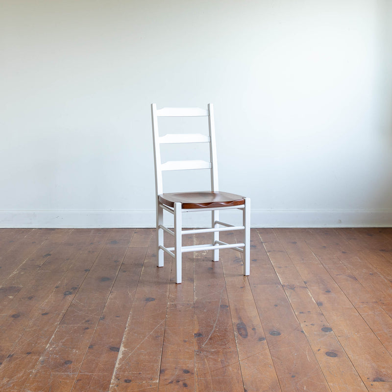 Highland Chair in Studio White/Williams