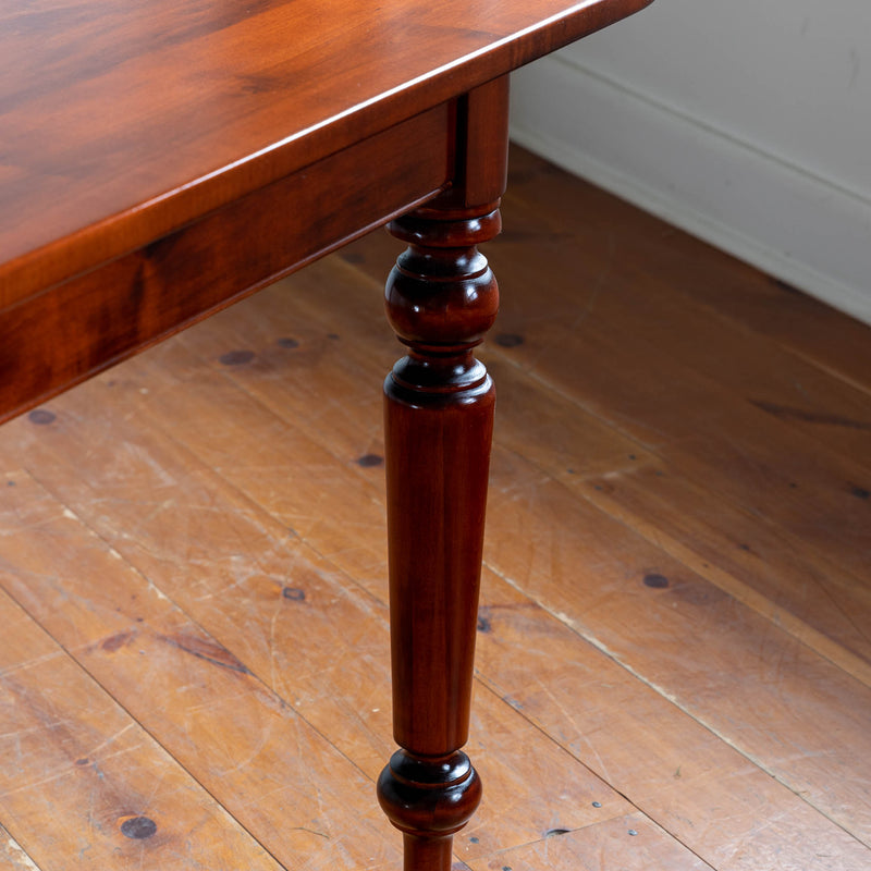Hillsdale Table in Antique Cherry Gloss