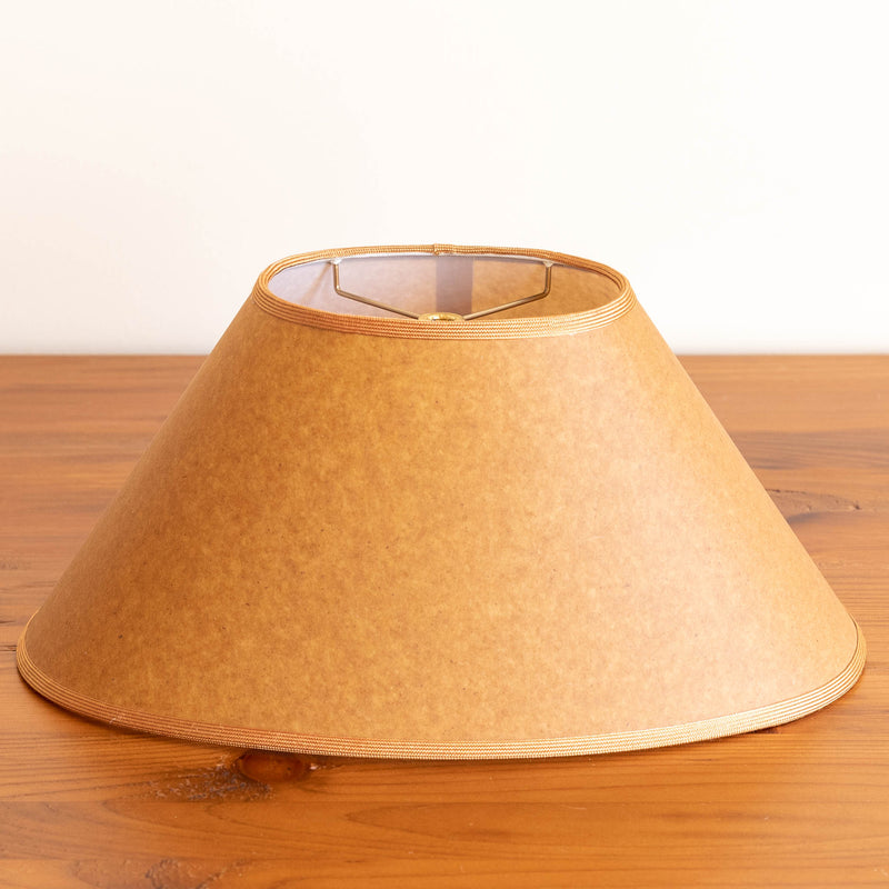 16" Oval Lamp Shade - Flat Gold Trim